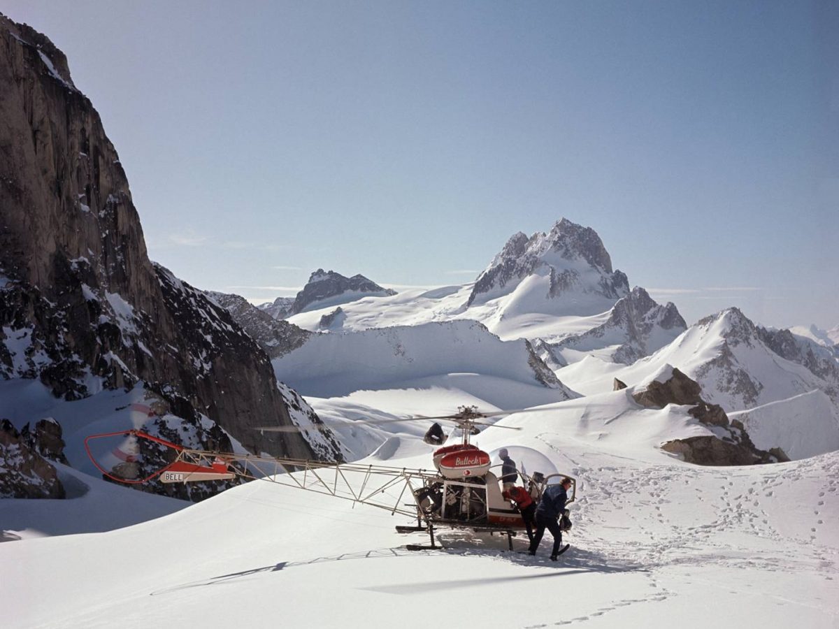 【レア】CMH HELI-SKIING スキーウェア セット ヴィンテージ M The first heli-ski helicopter | Stories - CMH Heli-Skiing & Summer