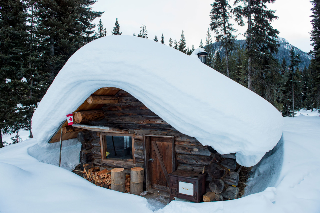 Snow buildup in the 2019/2020 ski season at CMH Bugaboo Lodge.